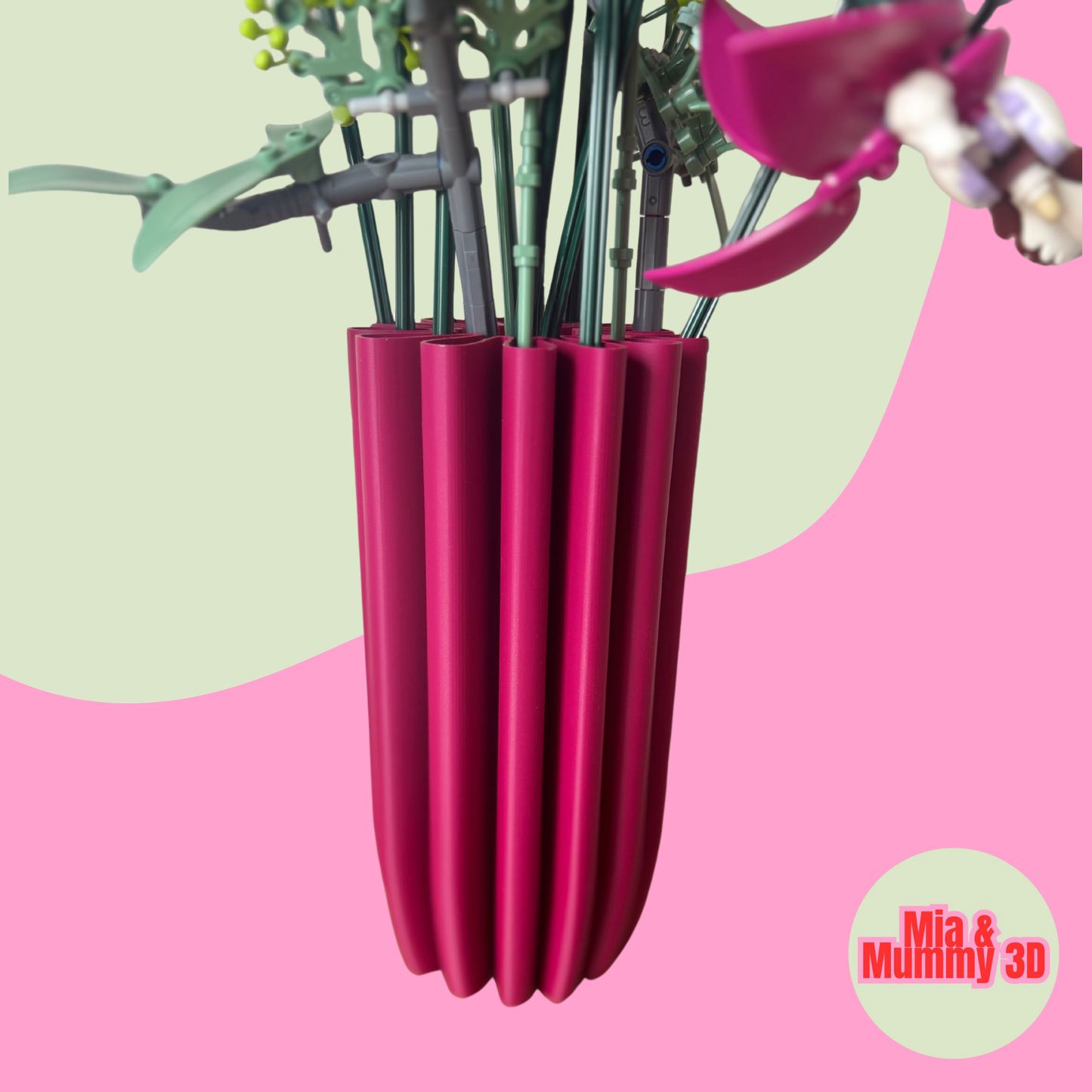 Wavy vase for Brick flowers