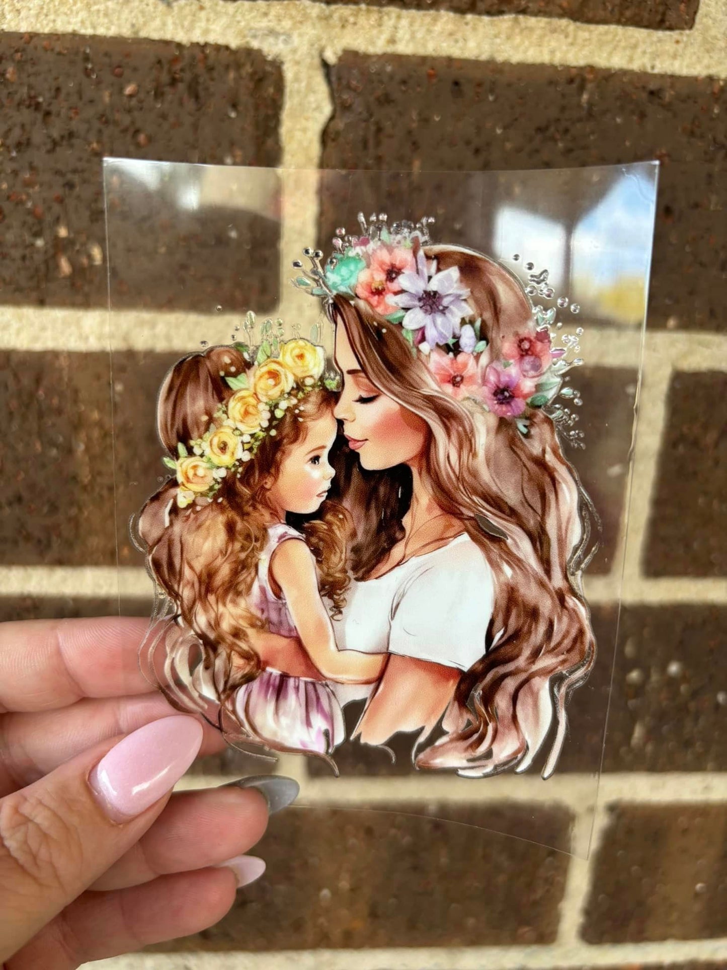 MUM AND DAUGHTER-DECAL